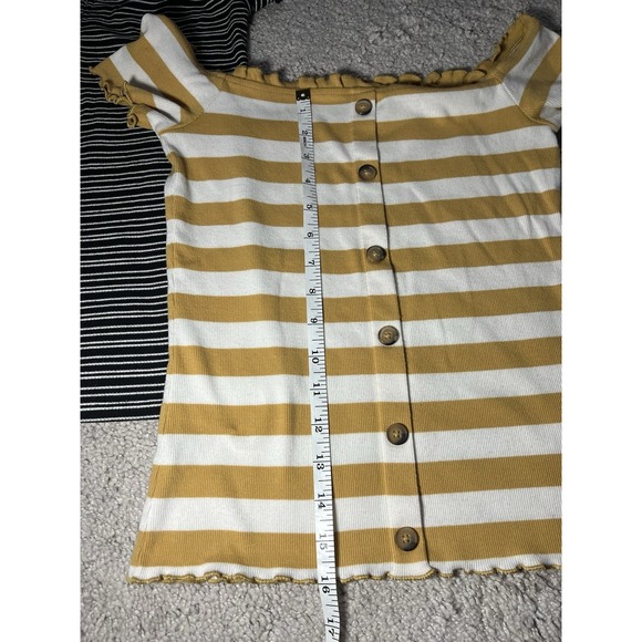 Women's Aeropostale Off The Shoulder Tops Medium BUNDLE Set Of 2 - Picture 5 of 5